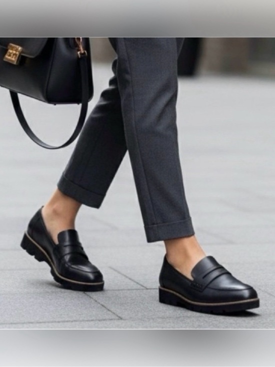 Vionic Shoes - Vionic Navy Leather Penny Loafers 8 Wide
